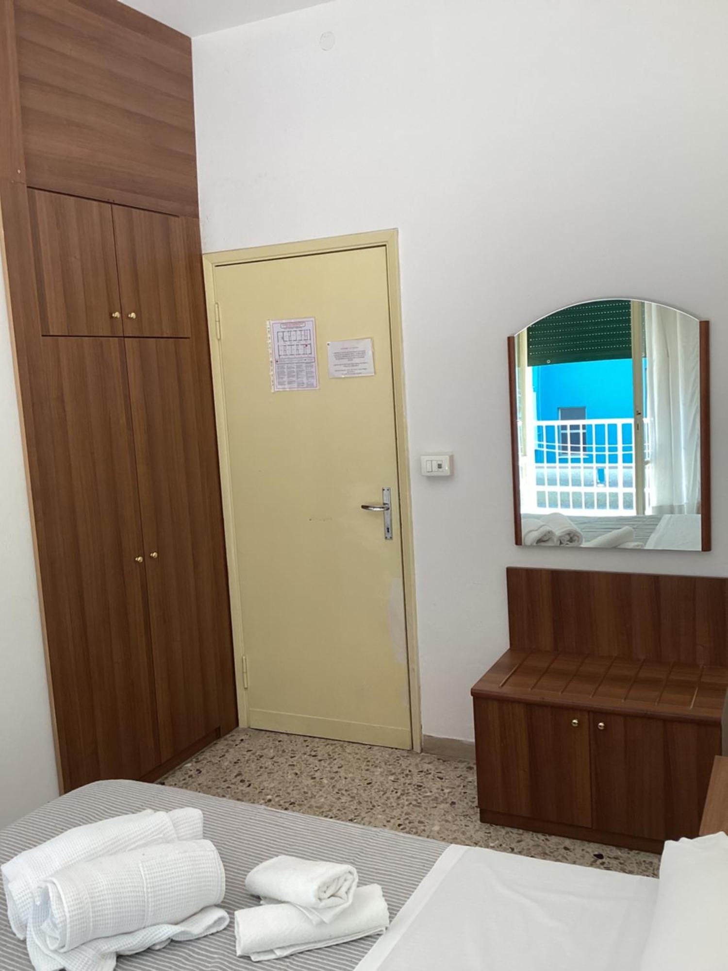 Hotel Villa Alexandra Bellaria-Igea Marina Exterior foto